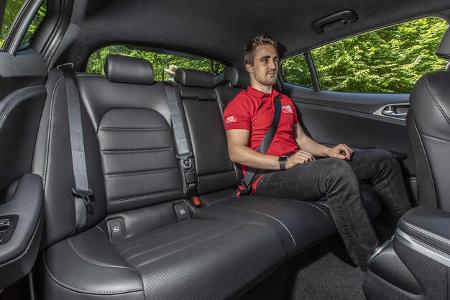 Kia Stinger 2.0 T-GDI, Interieur