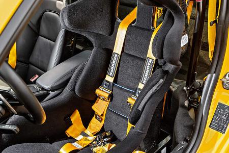 Porsche 911 991.2 Turbo S, Schalensitz, Sechspunktgurt