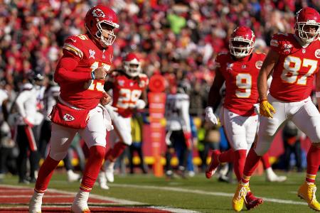 Keine Verletzung zu sehen: Mahomes führt Chiefs zum 14. Sieg
