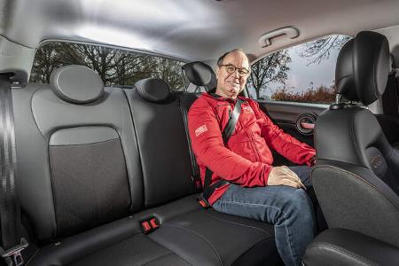ams0319, Vergleichstest, Fiat 500X 1.3 GSE, Interieur