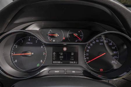 ams0319, Vergleichstest, Opel Crossland X 1.2 DI Turbo, Interieur