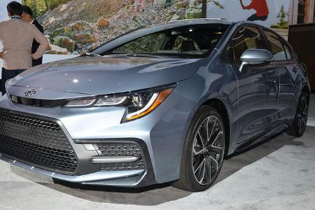 Toyota Corolla Limousine (2018)