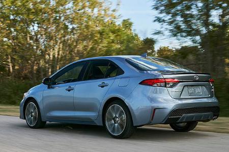 Toyota Corolla Limousine (2018)