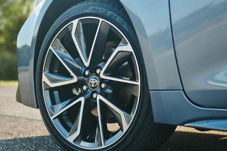 Toyota Corolla Limousine (2018)