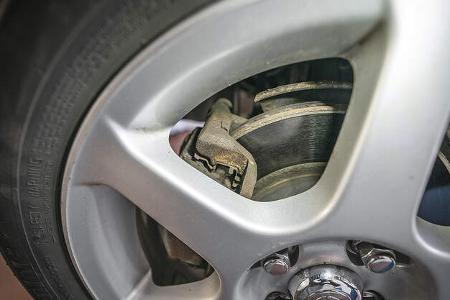 Toyota Yaris I, Felge und Bremse