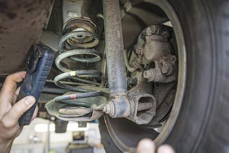 Toyota Yaris I, Feder