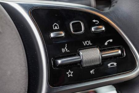 Mercedes B200d, Interieur