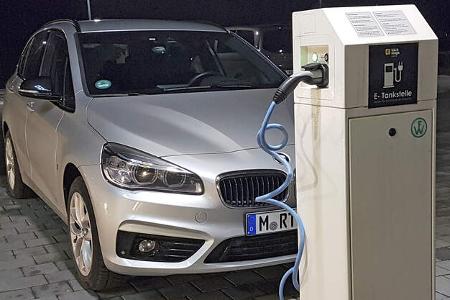 BMW 225xe ActiveTourer, Ladestation