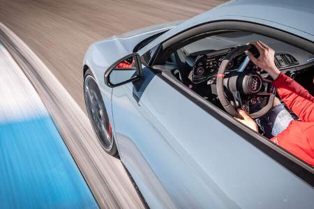 Audi R8 V10 Performance, Seite