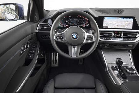 BMW 330i, Interieur