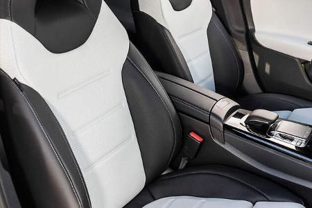 Mercedes Benz CLA 220, Vordersitze