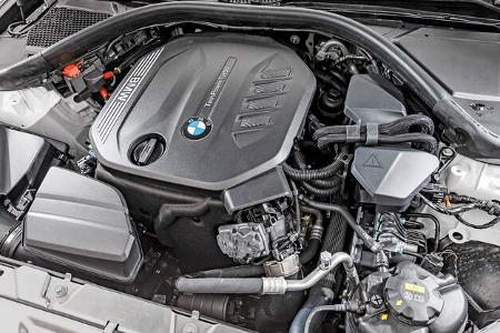 BMW 320d M SPORT, Motorraum