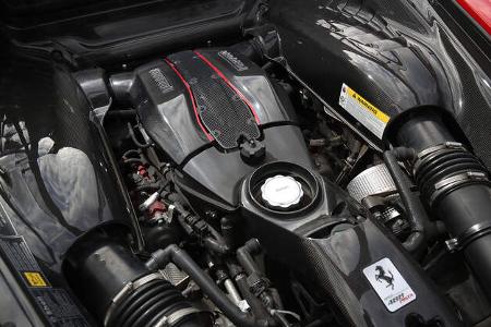 Ferrari 488 Pista, Motorraum