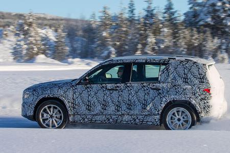 05/2019 Mercedes GLB Erlkönig Fahrbericht