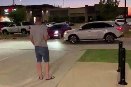 09/2019, Tesla Smart Summon Fail