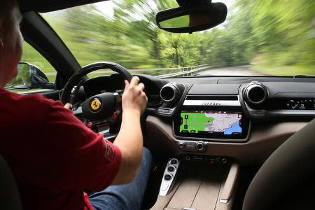 Ferrari GTC4 Lusso, Interieur