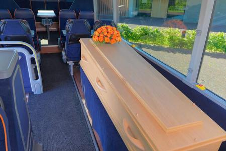 Beerdigungsbus