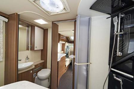 Eura Mobil Profila TS 720 QF