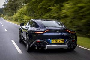 Aston Martin Vantage, Exterieur