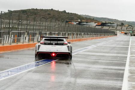 Nissan Leaf Nismo RC_02