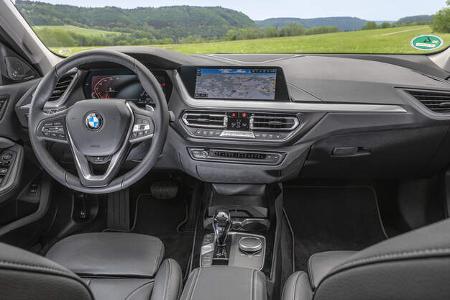 BMW 118d xDrive, ams 1220