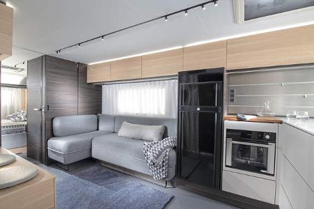 Adria Astella 704 HP