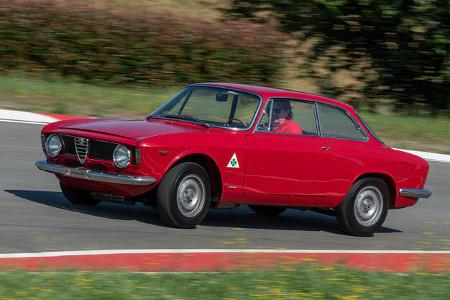 Alfa Romeo Giulia GTAm, alt und neu im Vergleich