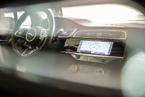 Jaguar I-Pace, Infotainment