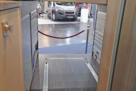 Phantom Adventure Shadow 