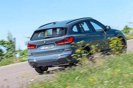 BMW X1 25e, Ford Kuga PHEV, Opel Grandland X Hybrid, Volvo XC40 T5 Recharge, Vergleichstest