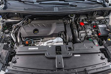 BMW X1 25e, Ford Kuga PHEV, Opel Grandland X Hybrid, Volvo XC40 T5 Recharge, Vergleichstest