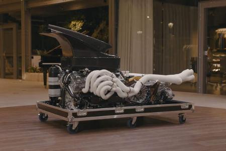 04/2021, Pagani Huayra R V12-Motor