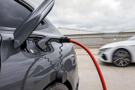 Peugeot 508 SW PSE, VW Arteon SB R, Exterieur