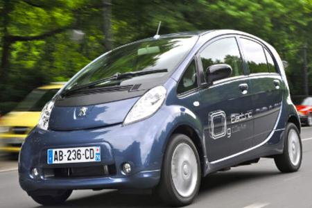 Ökostrom-Ladestationen für den Peugeot iOn 
