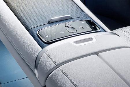 Mercedes EQE Premiere