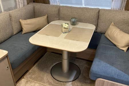 Fendt Tendenza 560 SFWD (2023)