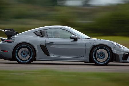 Porsche Cayman GT4 RS