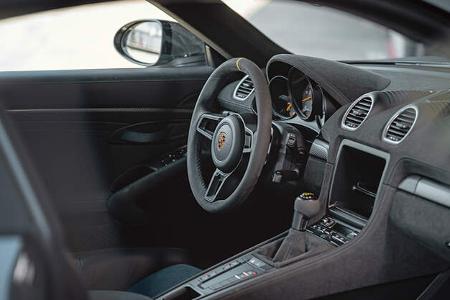 Porsche Cayman GT4 RS, Interieur