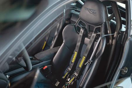 Porsche Cayman GT4 RS, Sitz