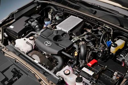 Toyota Hilux Hybrid 48V 2024