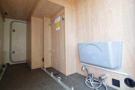 Teilintegrierter Pilote Atlas 656 Messe