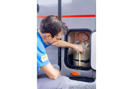 f Challenger S 217 GA Gaskasten