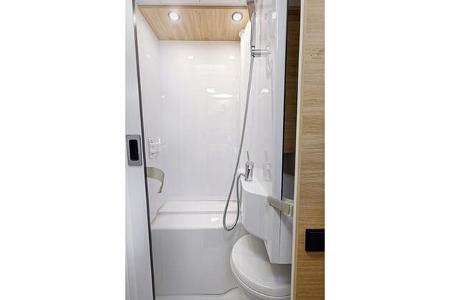 f Challenger S 217 GA Badezimmer