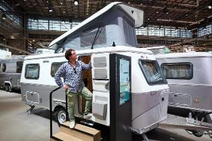 Messe, Aufstelldach, Außenfoto, Eingang