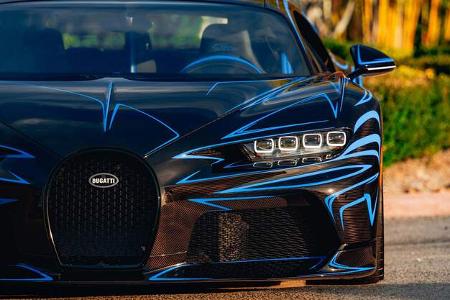 Zwei Bugatti Chiron Super Sport