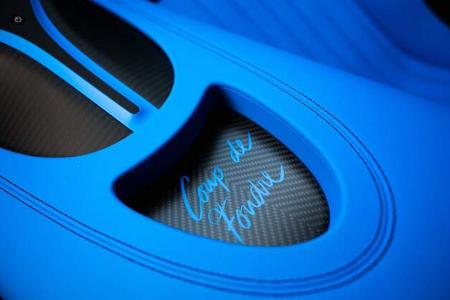 Zwei Bugatti Chiron Super Sport