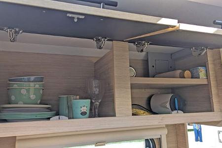 Caravelair Sport Line 486 Geschirr