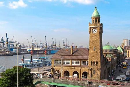 Am Hamburger Hafen finden Seh-Leute jede Menge zum Staunen.