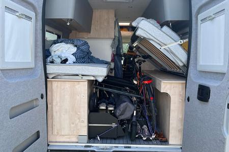 Clever Spirit 600 im Praxischeck; Fahrrad im heckstauraum