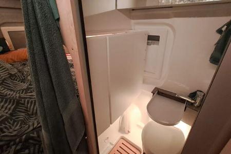 Clever Spirit 600 im Praxischeck; Badezimmerwand eingeklappt